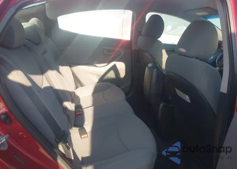 2015 Hyundai Elantra Se/Sport/Limited z USA, uszkodzony, nr VIN 5NPDH4AE3FH587723